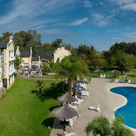 Howard Johnson Pilar Resort Spa&Convention Center Zewnętrze zdjęcie