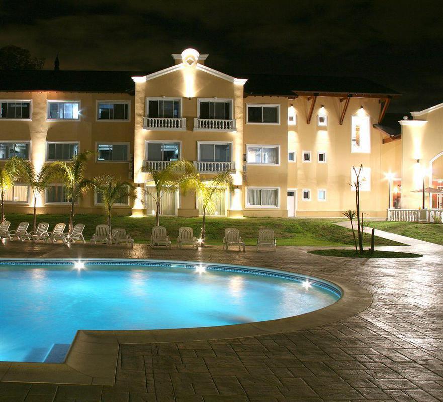 Howard Johnson Pilar Resort Spa&Convention Center Zewnętrze zdjęcie