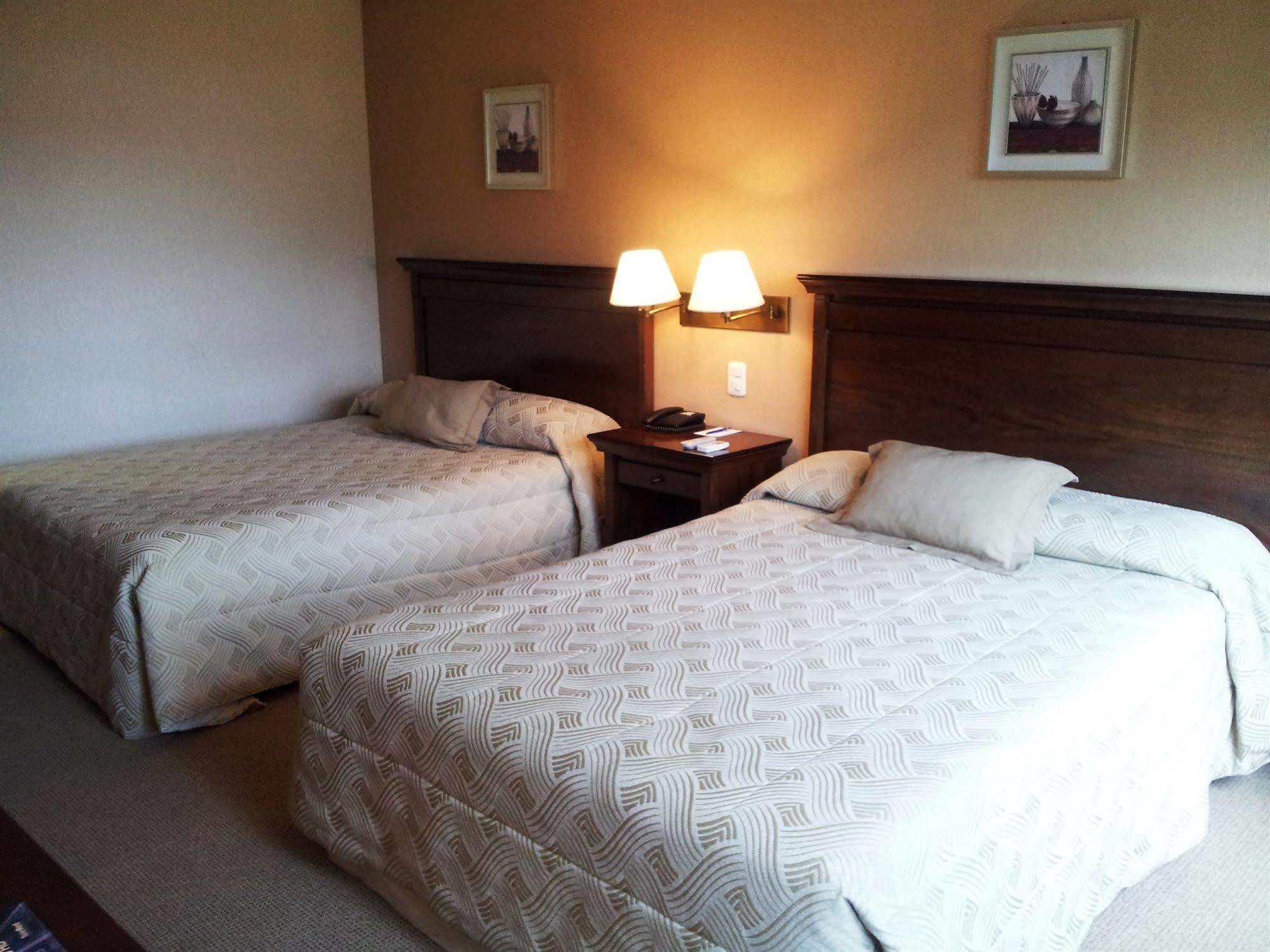 Howard Johnson Pilar Resort Spa&Convention Center Zewnętrze zdjęcie