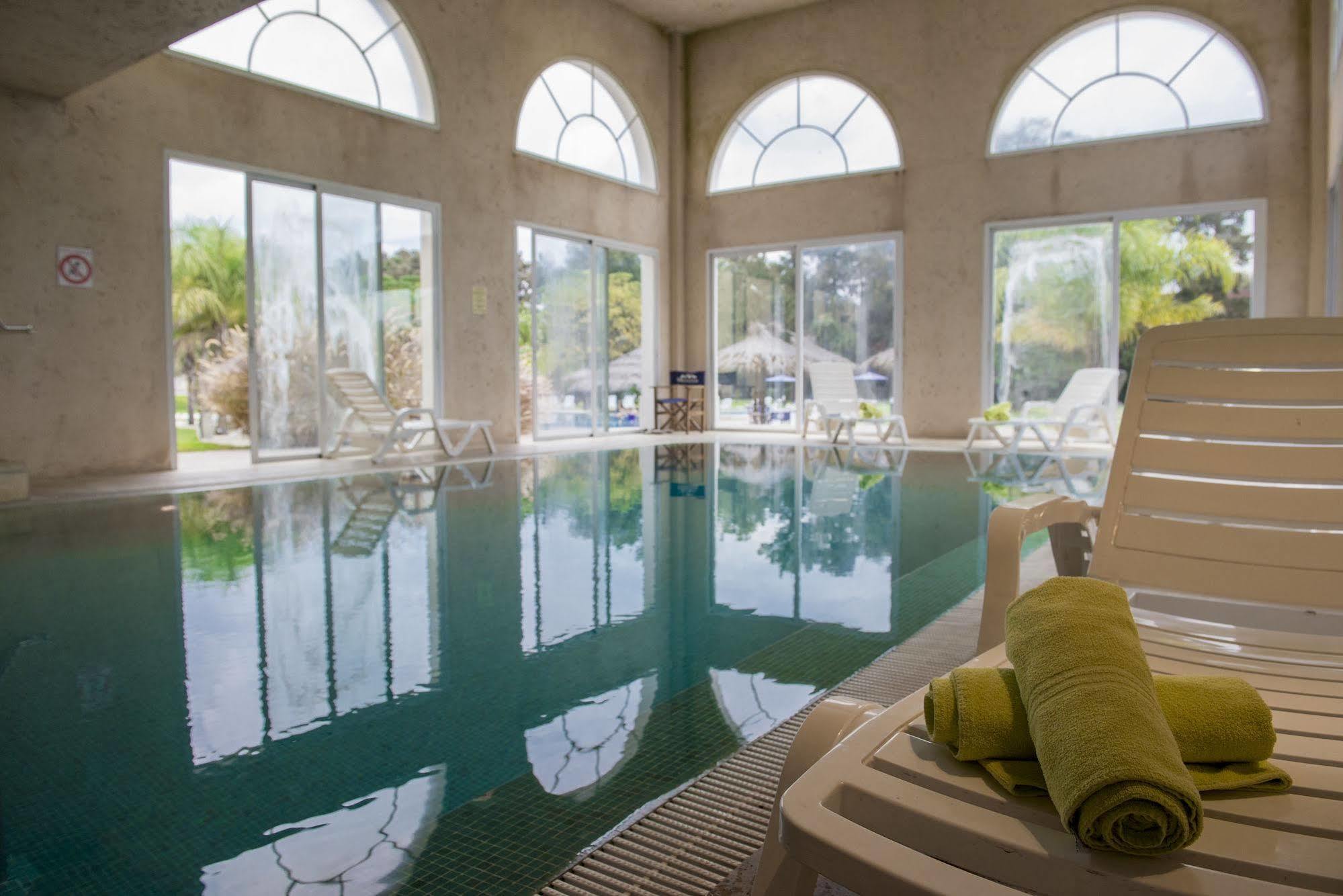 Howard Johnson Pilar Resort Spa&Convention Center Zewnętrze zdjęcie